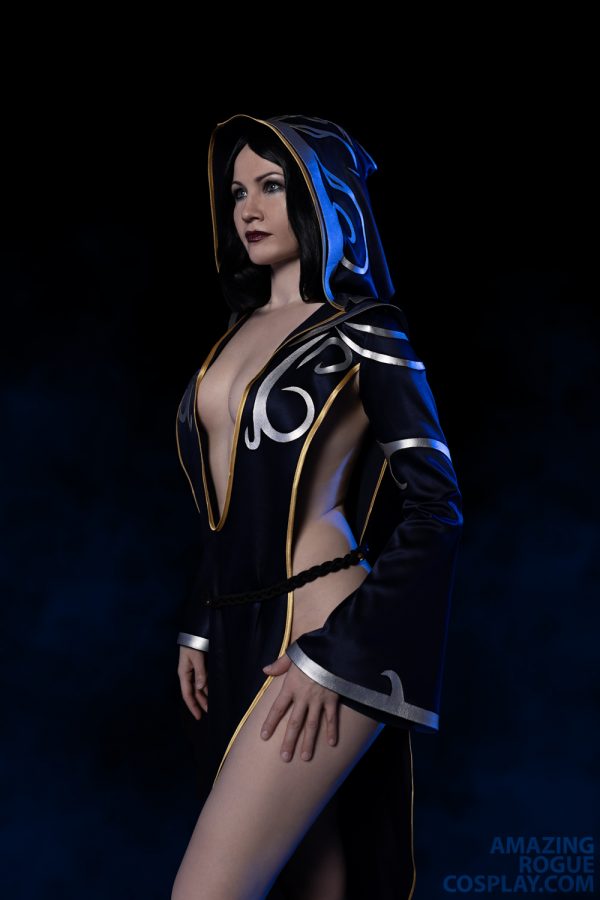 Nocturnal cosplay